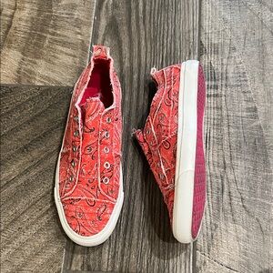 Corkys Red Paisley Women's Sneakers
